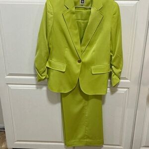 Lime Green Anne Klein pantsuit